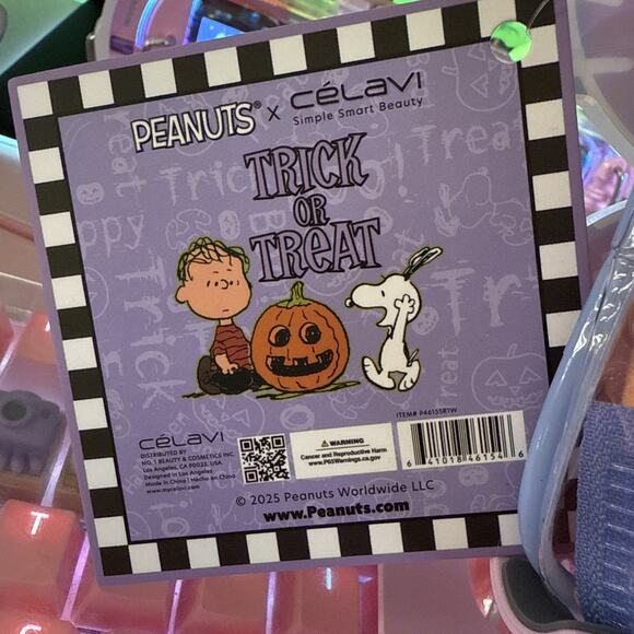 Peanuts x Celavi Makeup Puffs Set 4 Travel Bag Keychain Trick Treat Halloween - Picture 10 of 16